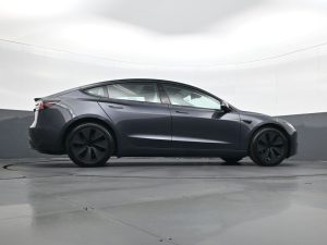 2025 Tesla Model 3 Long Range — thumbnail 26