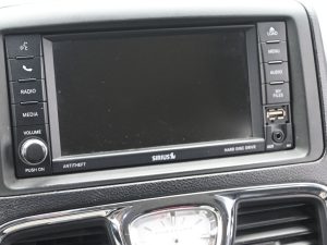 2013 Chrysler Town & Country Touring — thumbnail 30