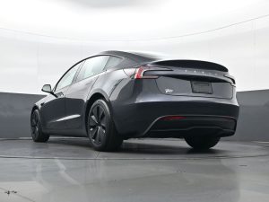 2025 Tesla Model 3 Long Range — thumbnail 28