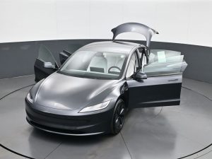 2025 Tesla Model 3 Long Range — thumbnail 32