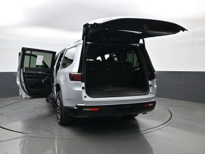 2022 Jeep Wagoneer Series III — thumbnail 27