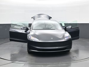 2025 Tesla Model 3 Long Range — thumbnail 33