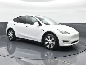 2023 Tesla Model Y Long Range — thumbnail 4