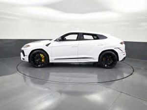 2024 Lamborghini Urus S — thumbnail 3