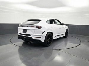 2024 Lamborghini Urus S — thumbnail 2